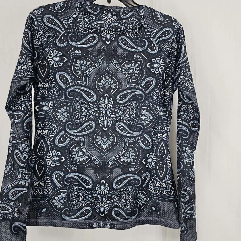 Athleta Black Blue Sierra Nevada Top Shirt Paisley Thumbhole Thermal Small - Picture 6 of 6